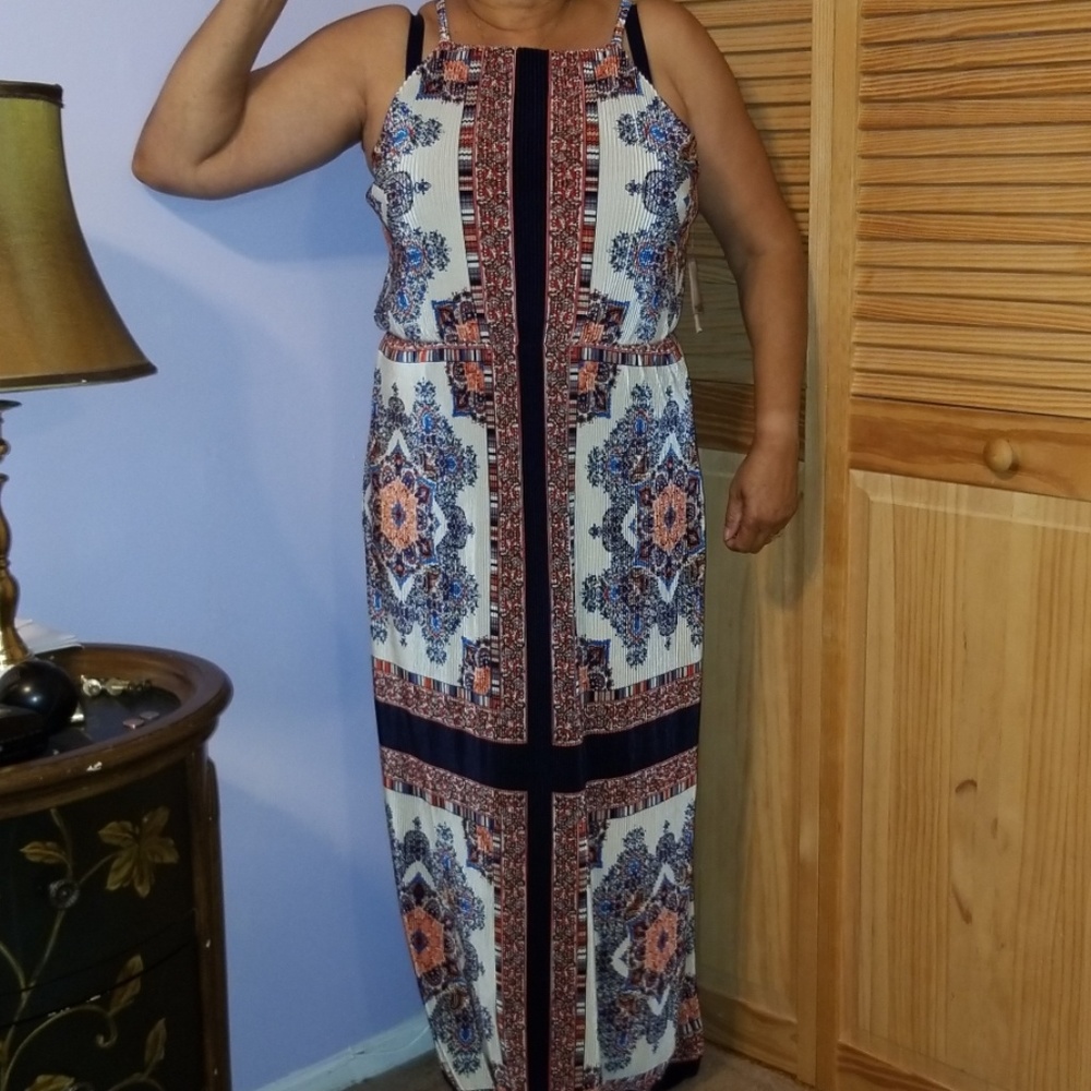 NWT patterned maxi dress
